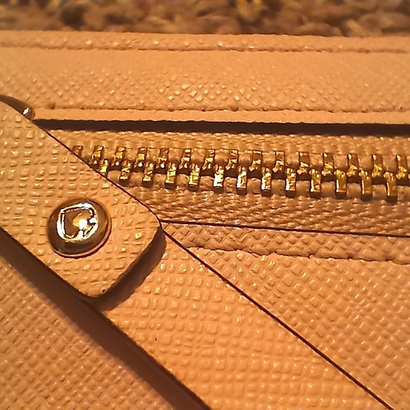 Kate Spade New York Blush Pink Saffiano Leather Long Wallet Card Holder - Picture 9 of 10